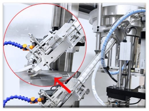 Anti-drip filling nozzles