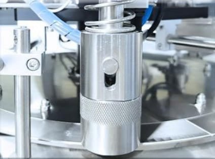 Capping device